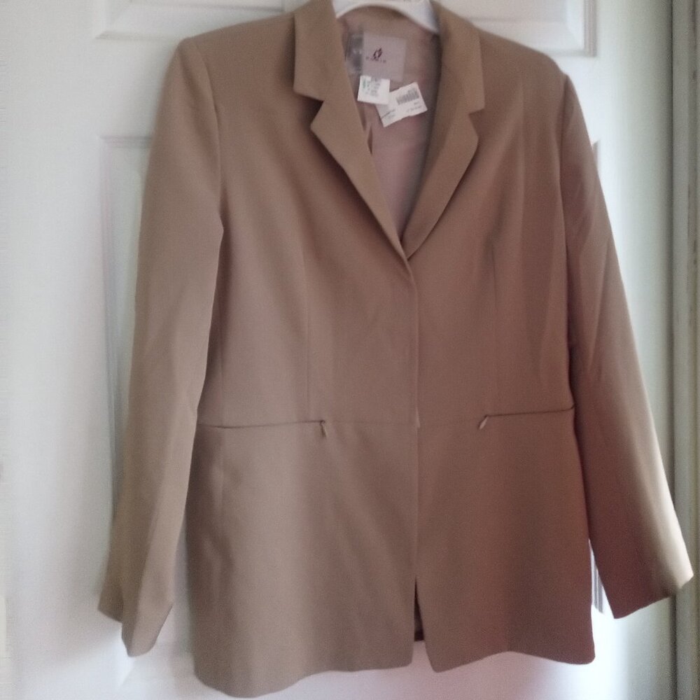 Share VERTIGO Paris Size L New w/Tag $369 Camel Brown lined jacket Made France